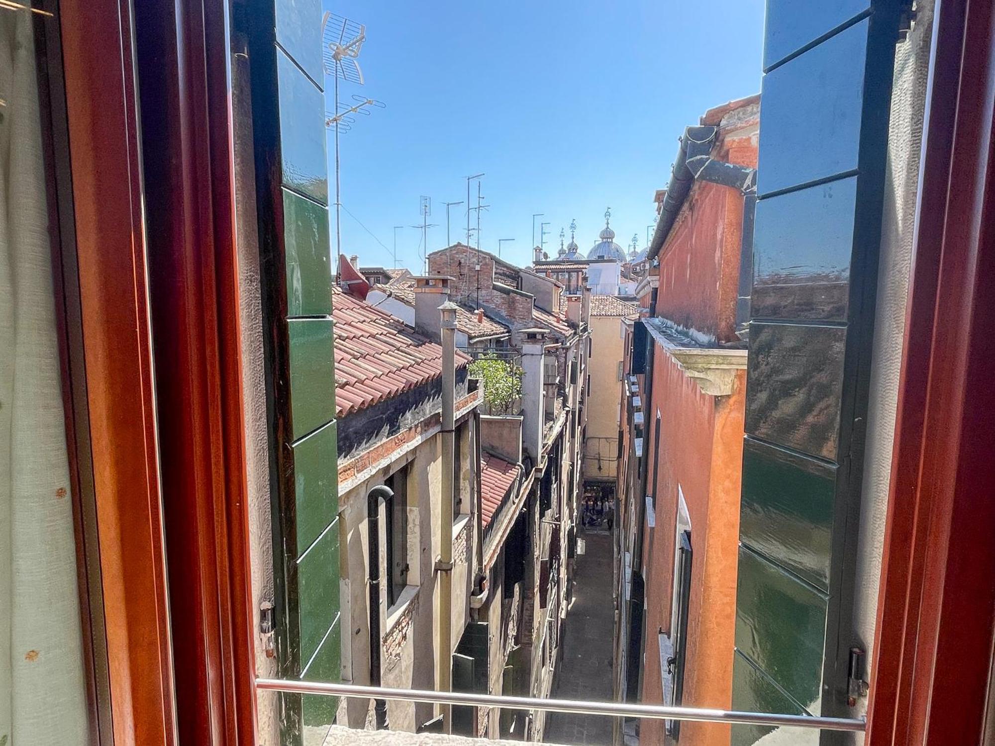 Ca' Rino - Flats In Venesia Bagian luar foto